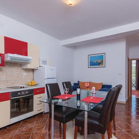 Gorgeous Apartment In Dubrava With Kitchen المظهر الخارجي الصورة